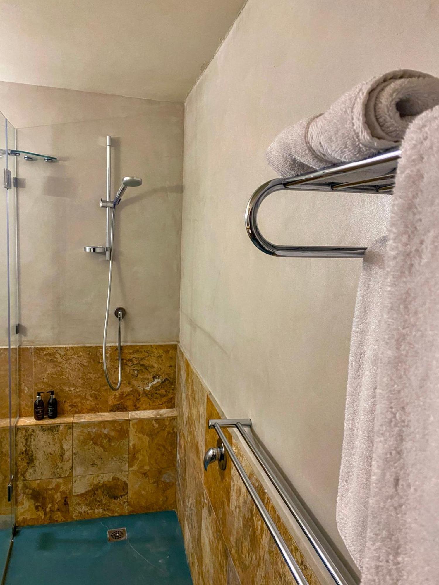 Lezard Bleu Guest House كيب تاون المظهر الخارجي الصورة