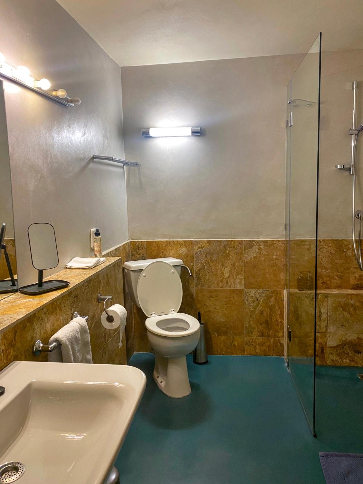 Lezard Bleu Guest House كيب تاون المظهر الخارجي الصورة